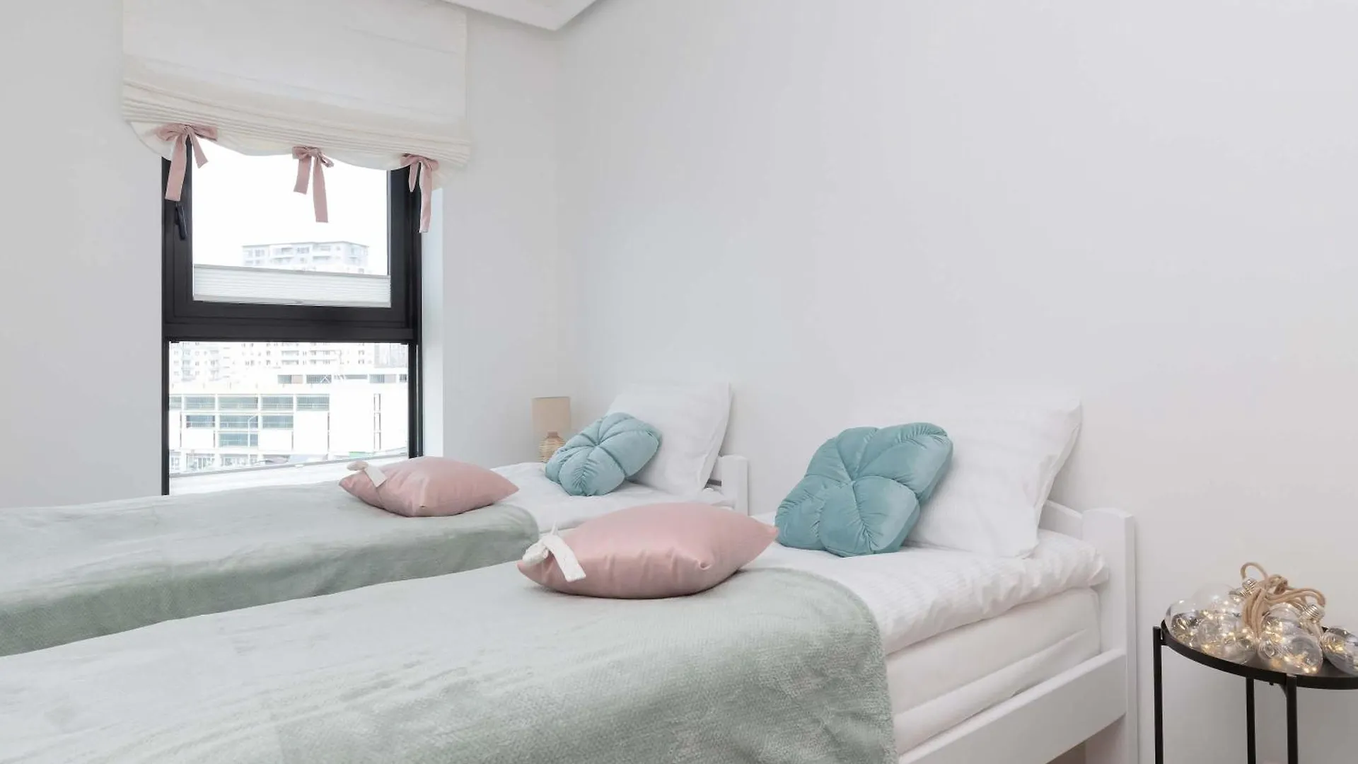 Bright Apartment Tarasy Baltyku By Noclegi Renters Gdansk